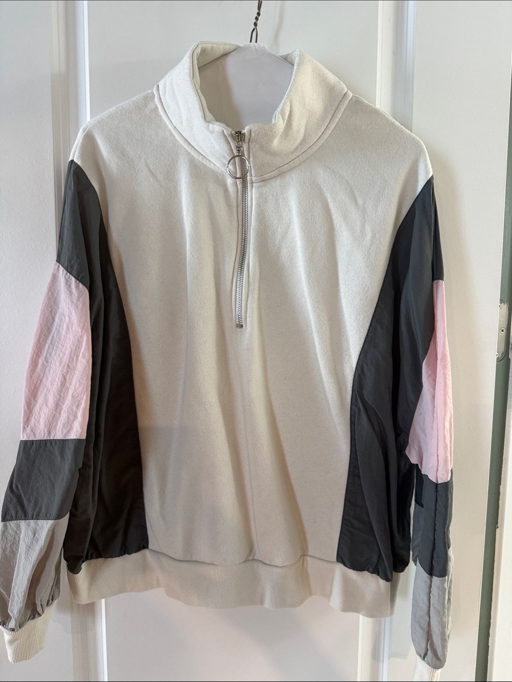 Women's Cream Half-Zip Colorblock Pullover Sweatshirt - Pink & Gray